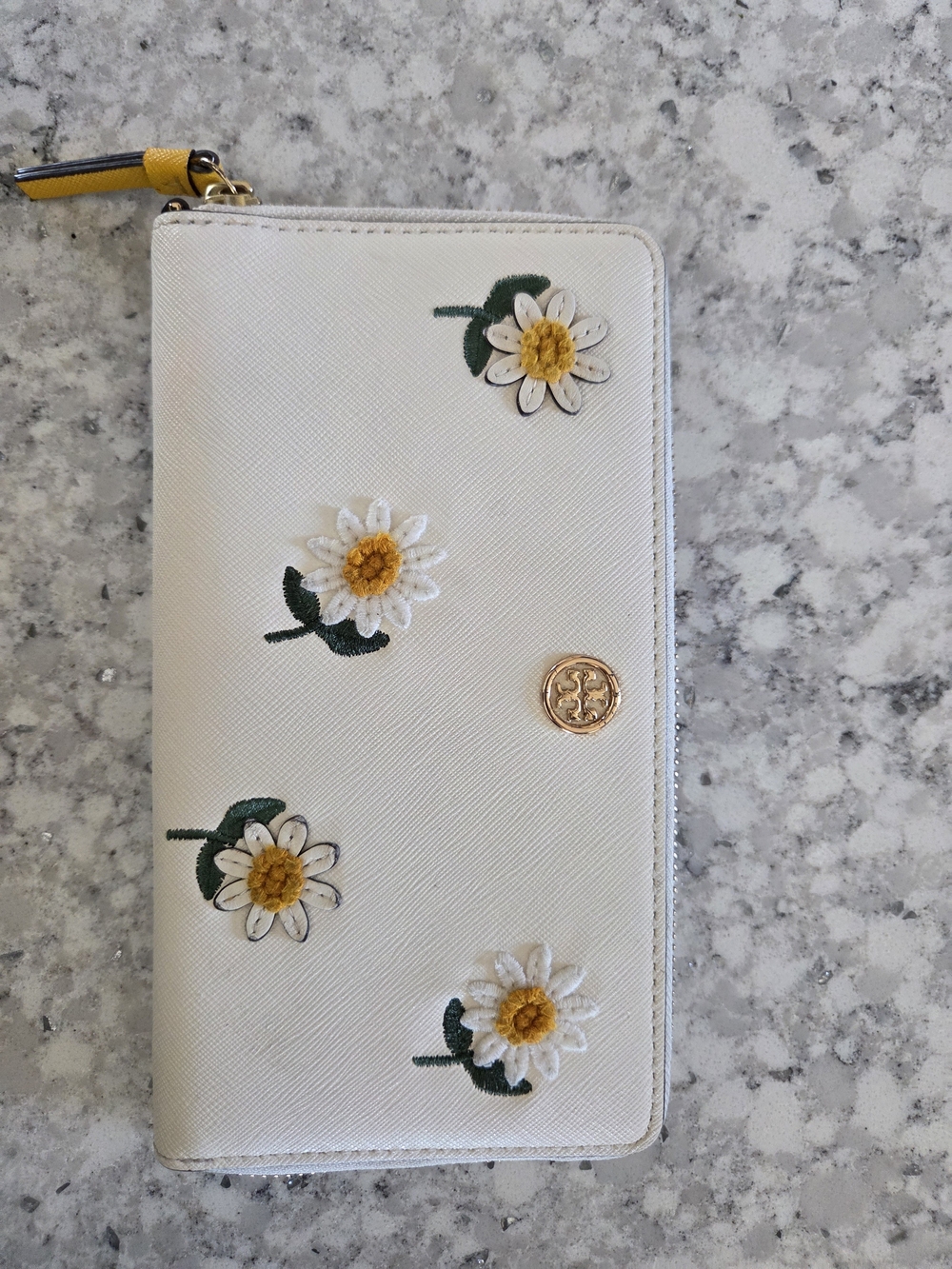 Tory Burch Gemini Link Canvas Daisy Wallet